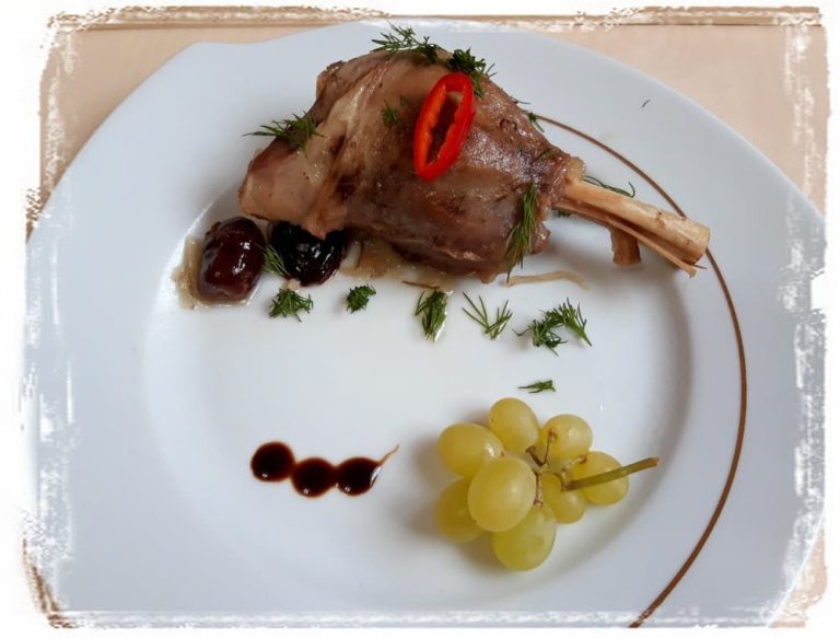 Lamb with prunes