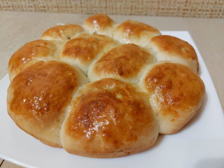 Pies with boiled chicken