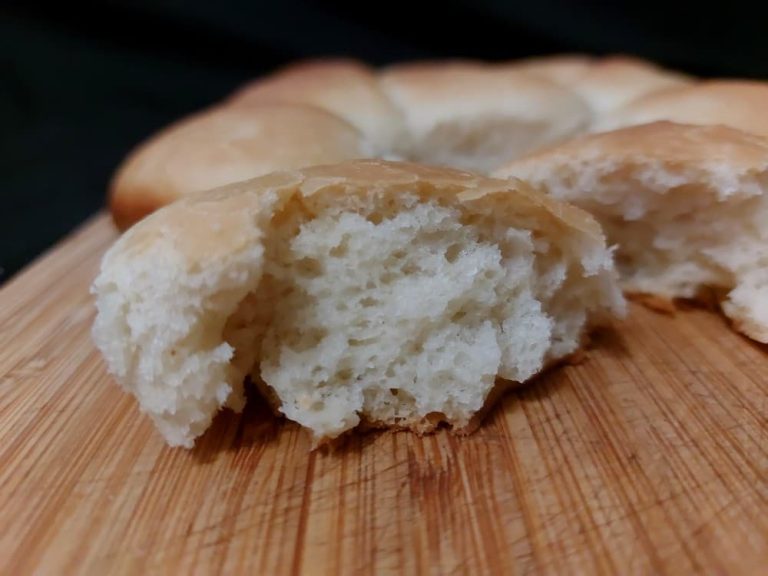 Bursting bread with milk