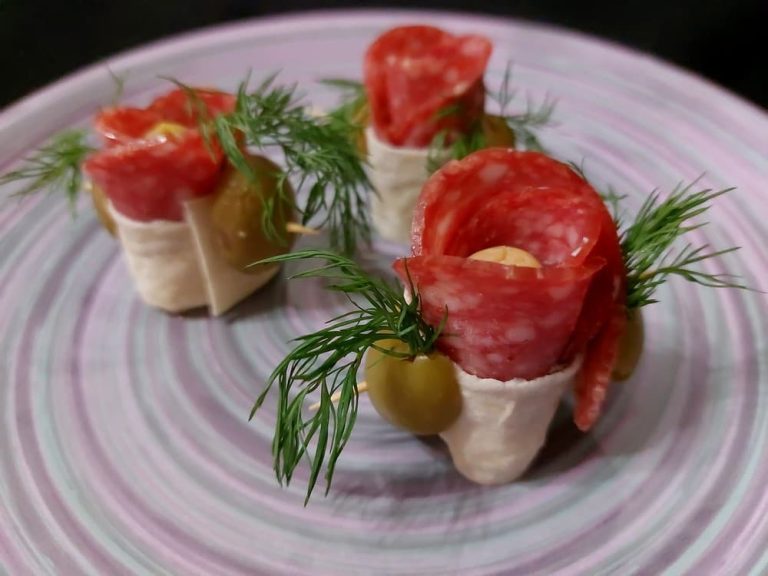 Salami roses for buffet