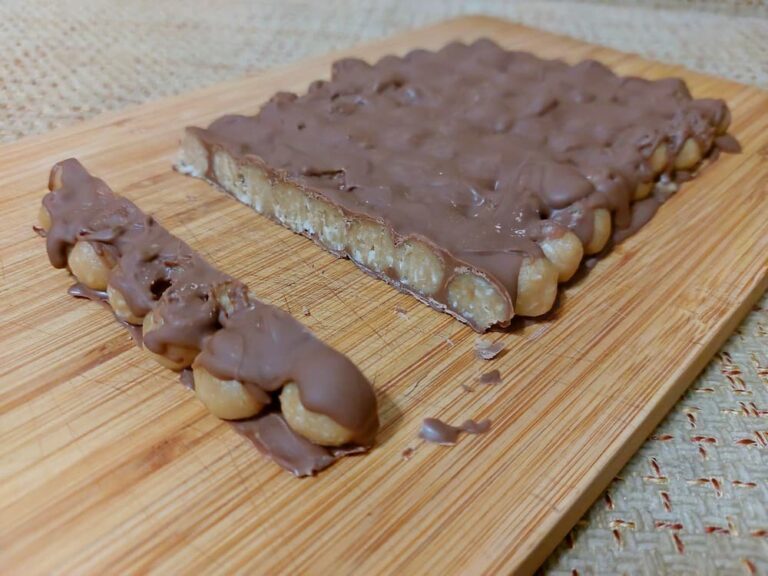 Шарики из печенья с кокосом и шоколадом