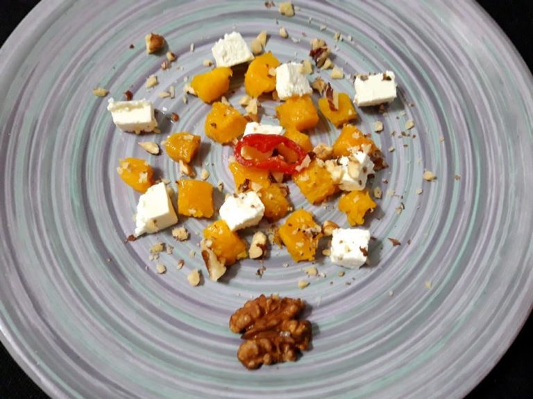 Pumpkin with feta and nuts