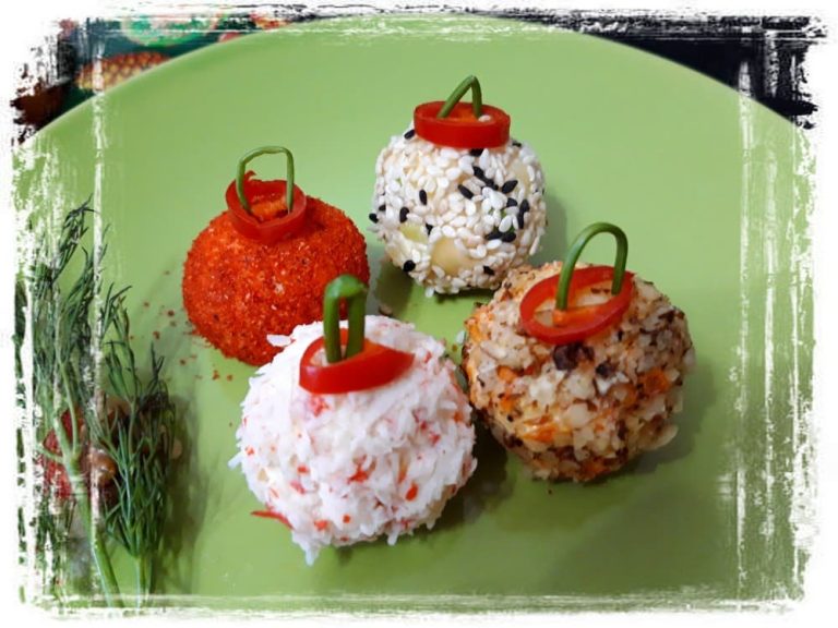 Appetizer Christmas balls 4 types