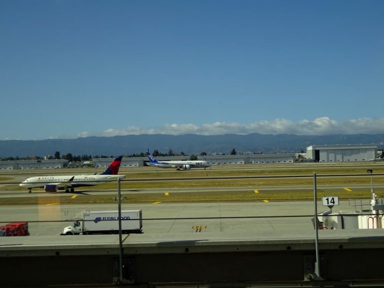 How to get to San Jose Airport (SJC) USA