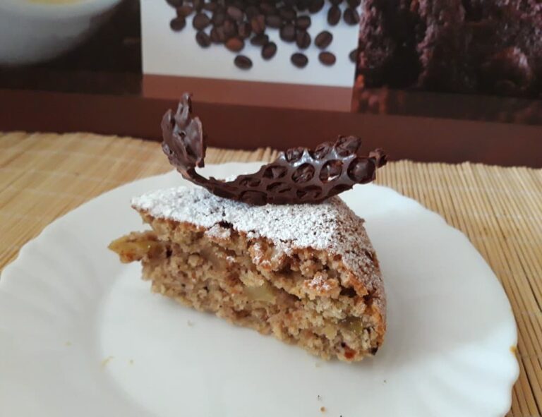Овсяный пирог с яблоками