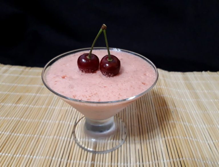 Cherry mousse