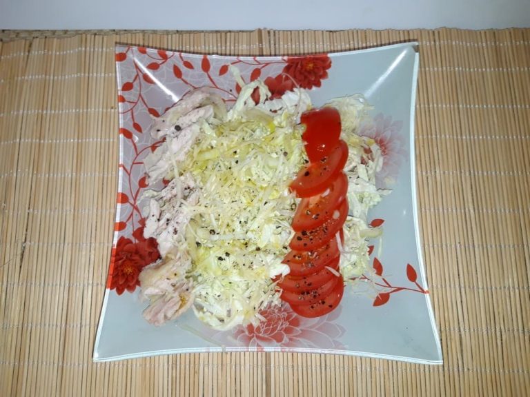 Salad with chicken and Beijing cabbage