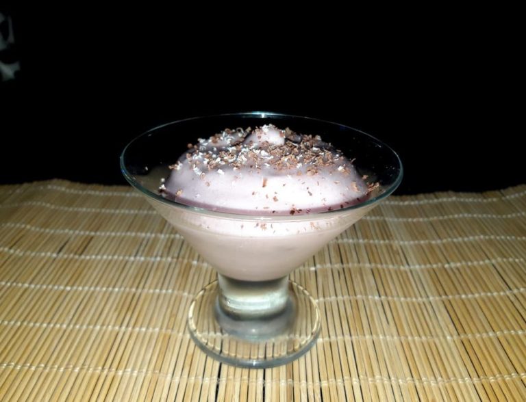 Serum fruit mousse