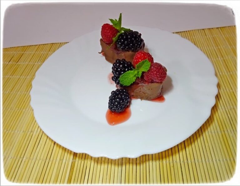Шоколадные кубики с начинкой