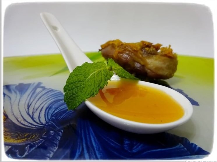 Apricot sauce with mustard