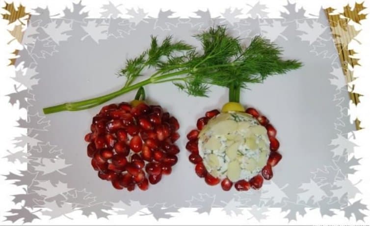 Christmas Cheese Ball