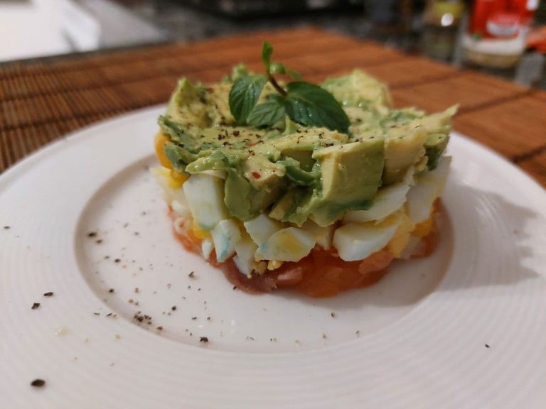 Avocado Salmon Salad