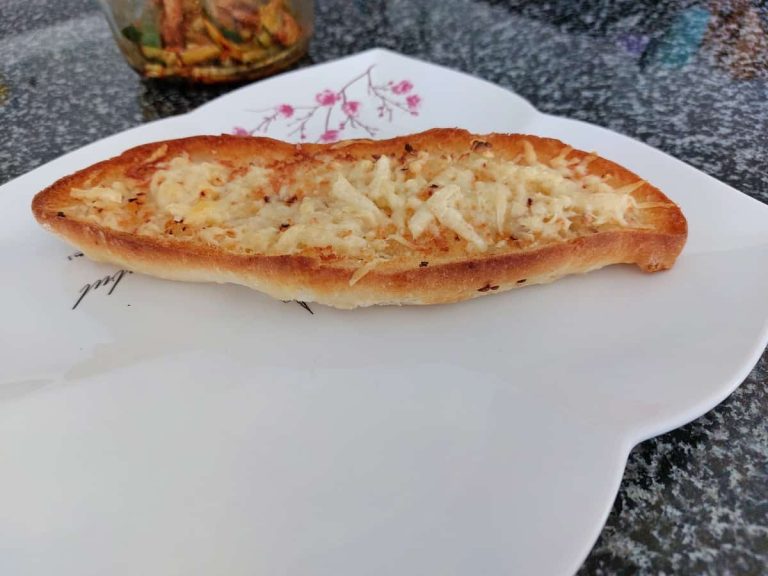 Garlic bread