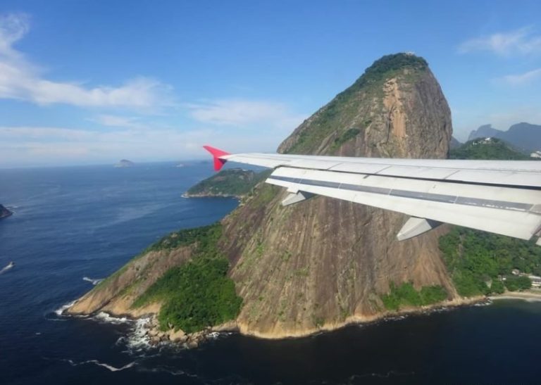 How to get from Santos Dumont Airport to Rio de Janeiro