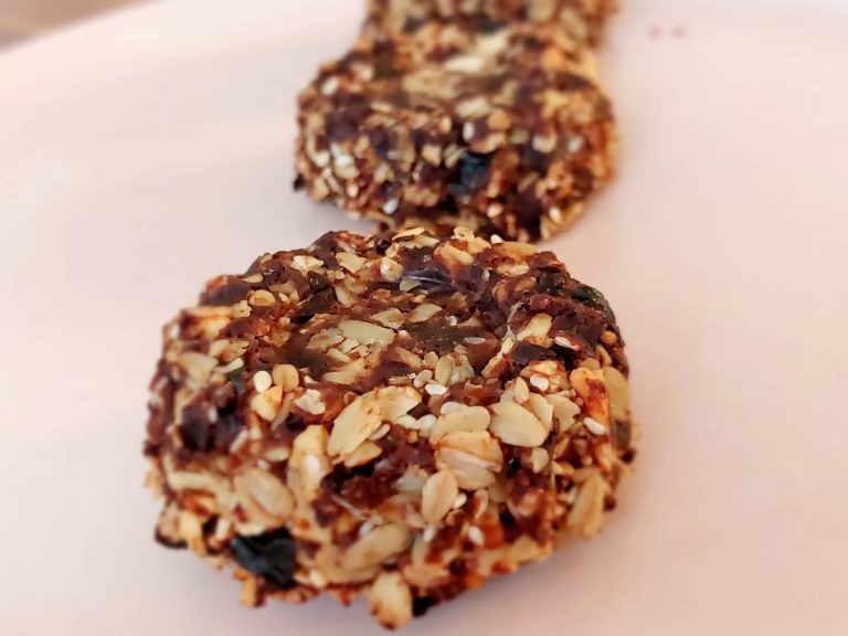 Oat and nut bars