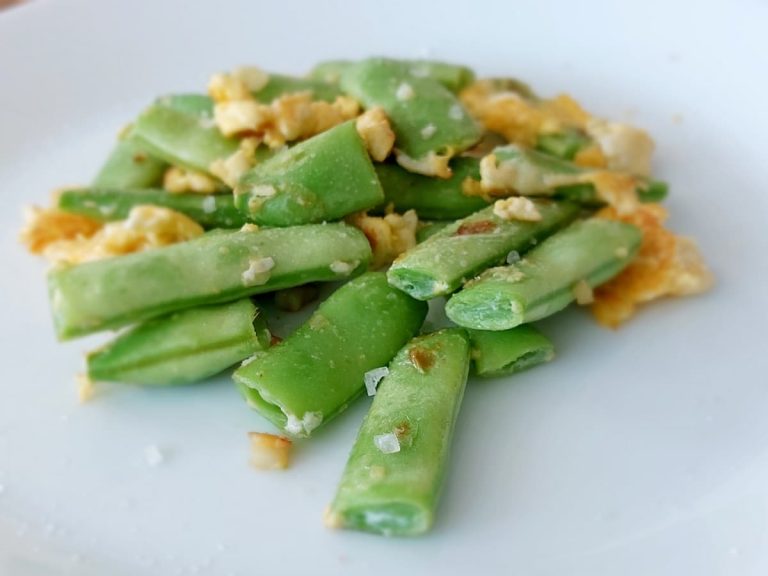 Green beans with egg