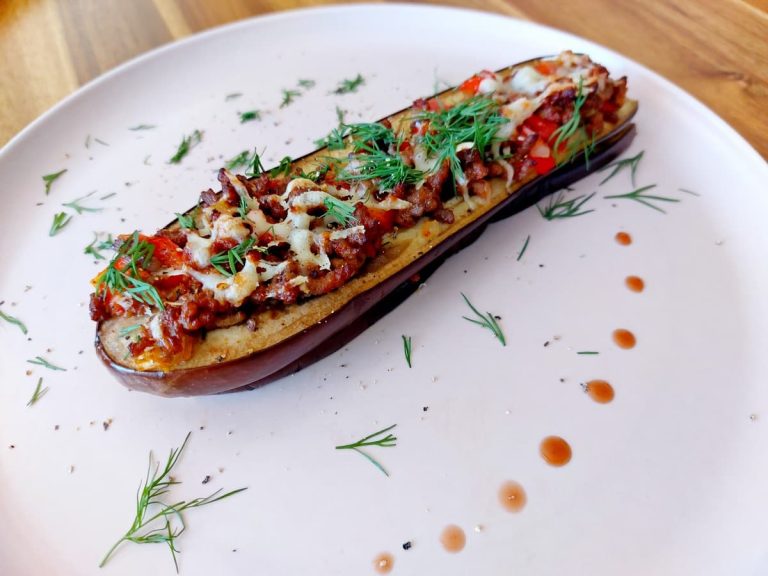 Double-layer baked eggplants with minced meat