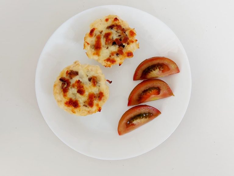 Chicken mince baskets with mushrooms