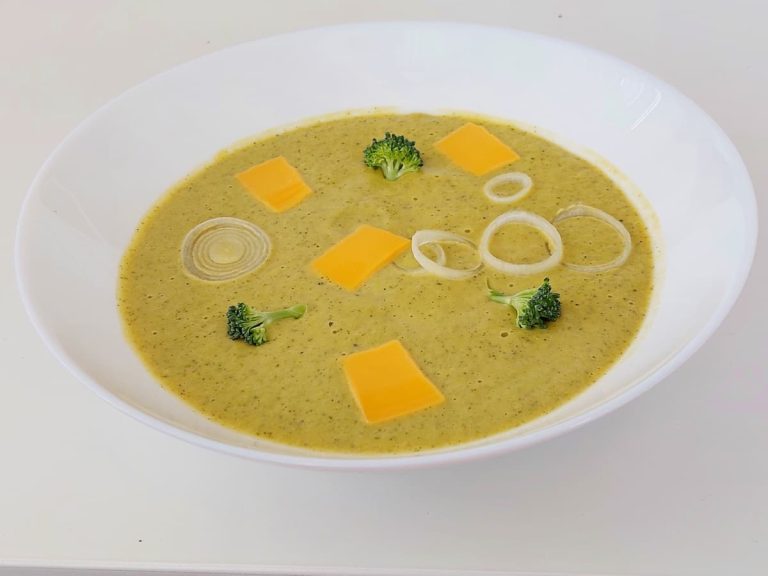 Creamy Broccoli Cheddar Soup