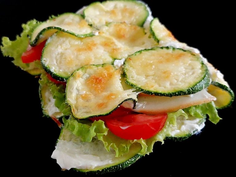 Сандвич из цуккини с сыром