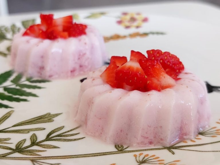 Клубничная панна котта