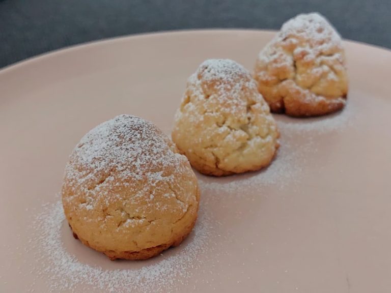 Печенье с карамелизованными яблоками