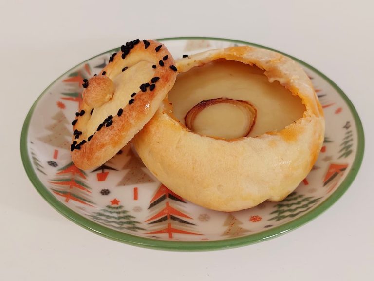 Французский суп из карамелизованного лука-порея