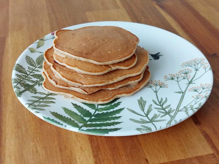 Деревенские яблочные панкейки