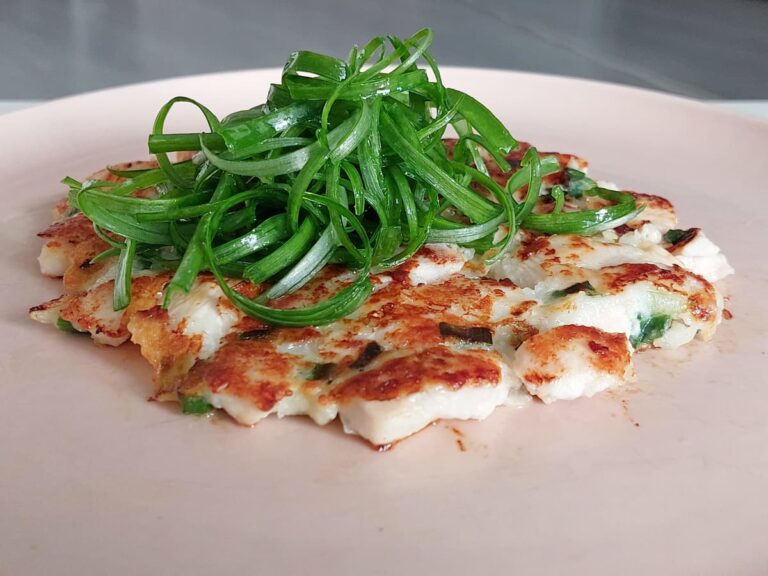 Хрустящий корейский куриный блинчик Падакчжон (Padakjeon)