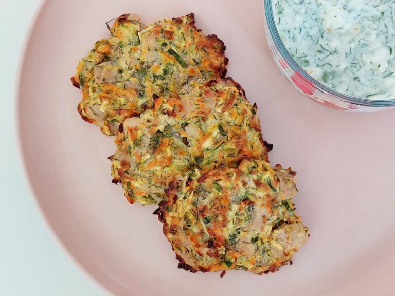 Рубленые куриные котлеты с кабачком